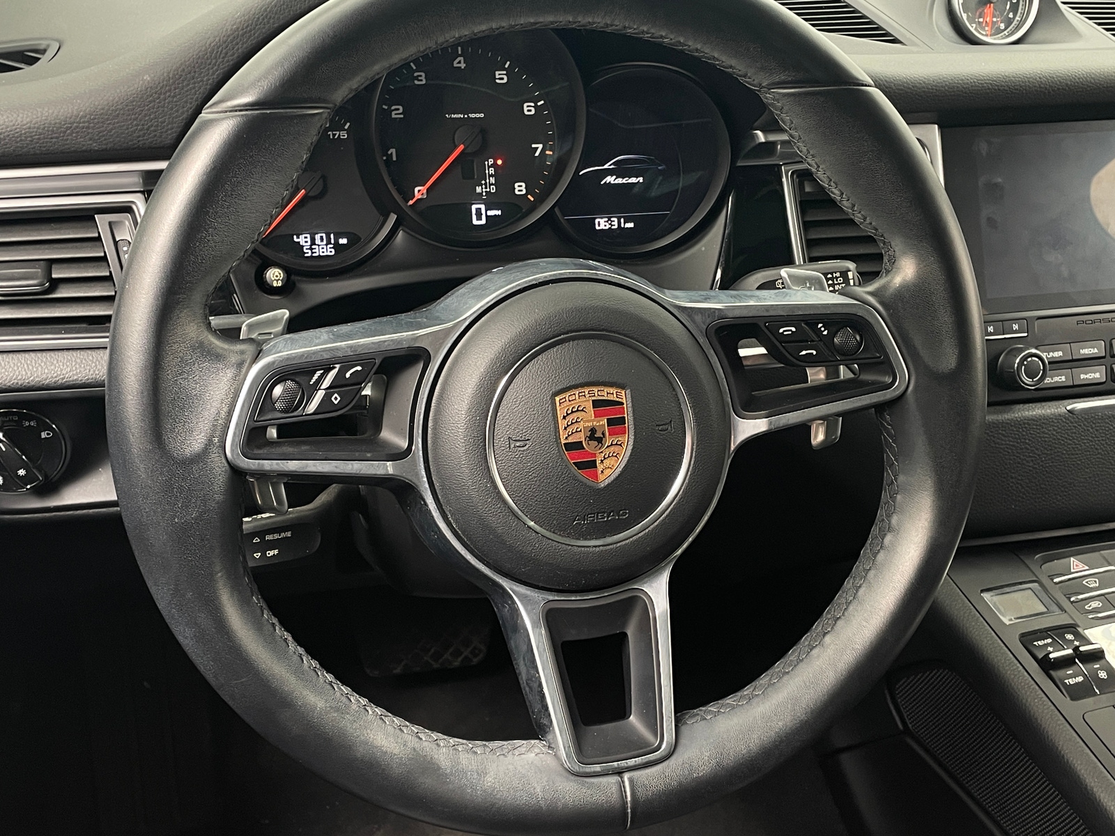 Thumbnail: 2018 Porsche Macan - 4