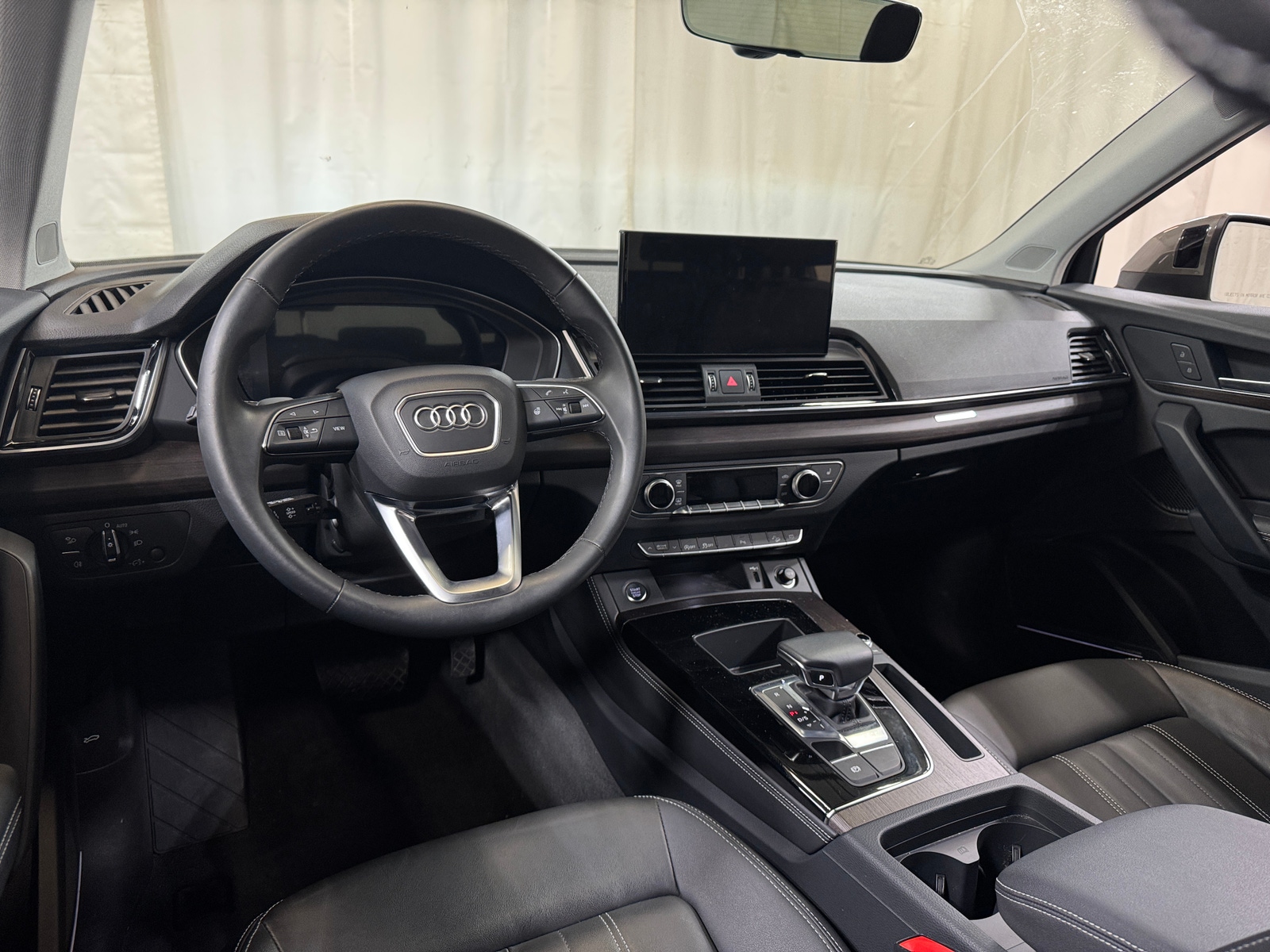 Thumbnail: 2023 Audi Q5 - 2