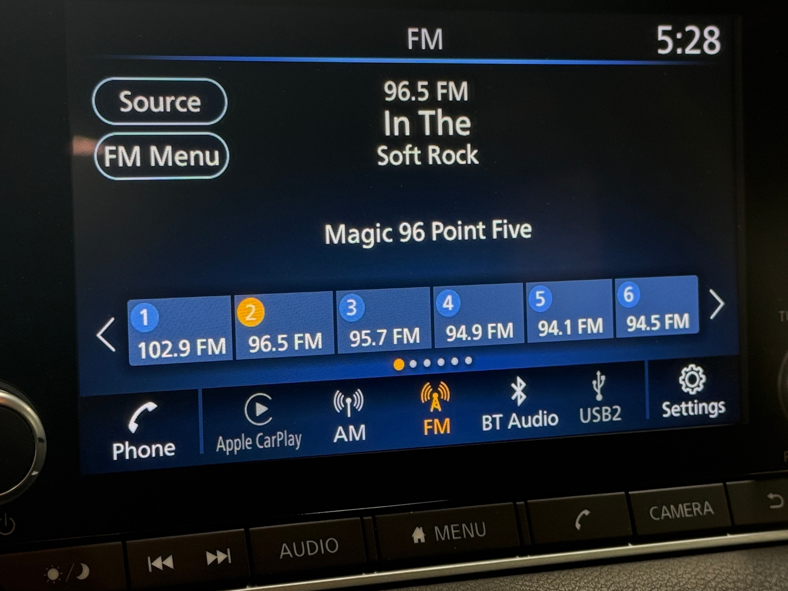 Thumbnail: 2022 Nissan Sentra - 4