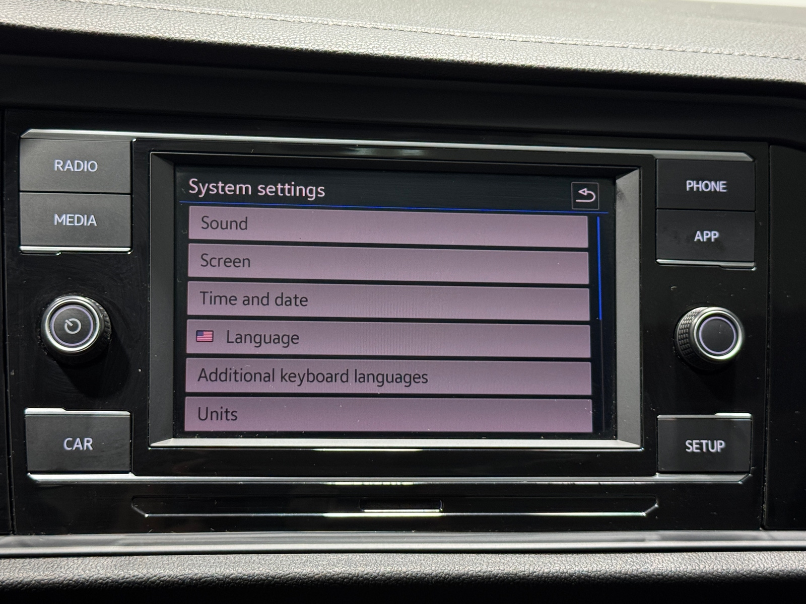 Thumbnail: 2019 Volkswagen Jetta - 3