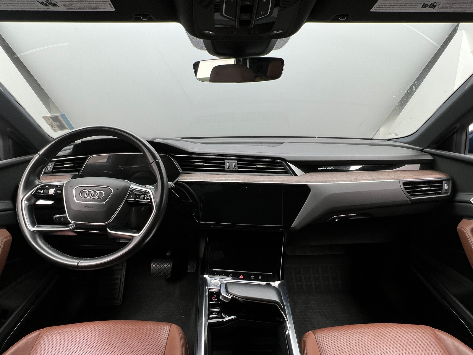 Thumbnail: 2019 Audi e-tron - 2