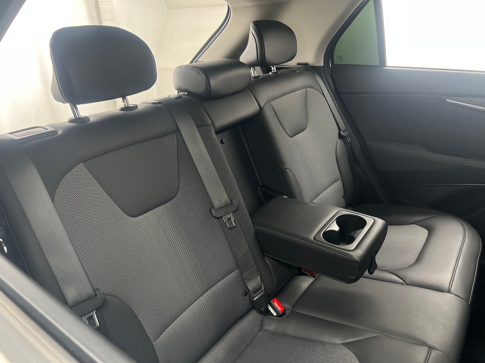 Thumbnail: 2023 Kia Niro - 5