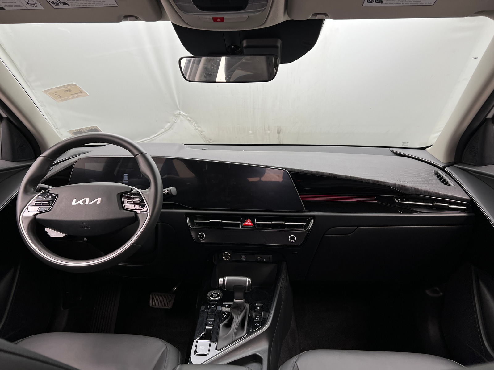 Thumbnail: 2023 Kia Niro - 2