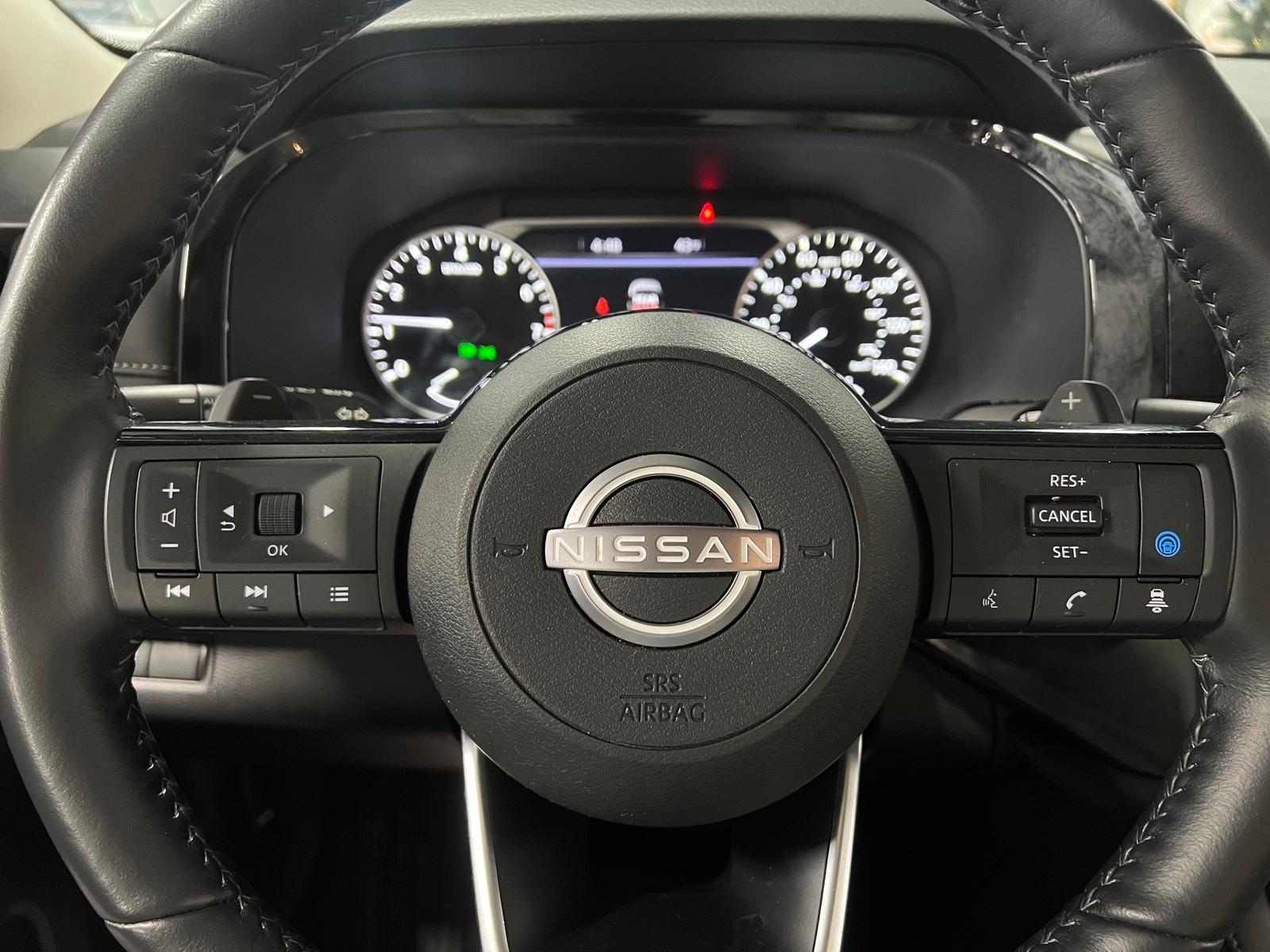 Thumbnail: 2024 Nissan Pathfinder - 4