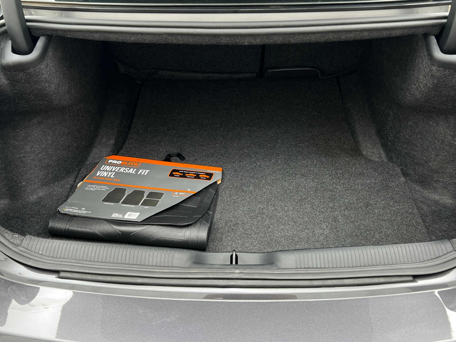 Thumbnail: 2019 Dodge Charger - 7