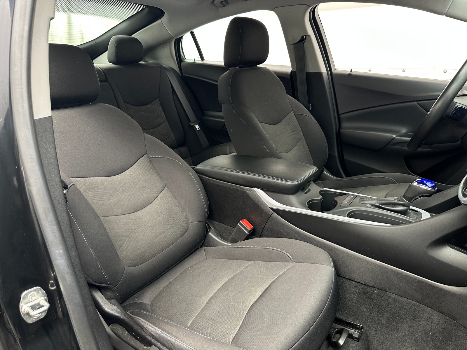 Thumbnail: 2019 Chevrolet Volt - 2