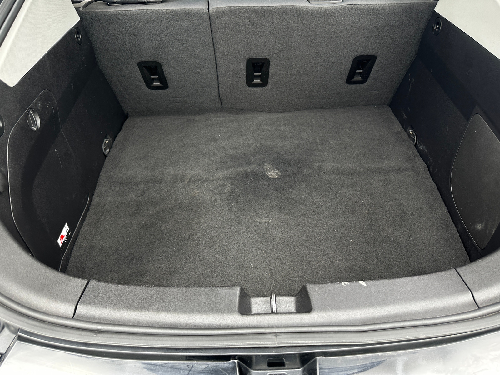 Thumbnail: 2019 Chevrolet Volt - 7