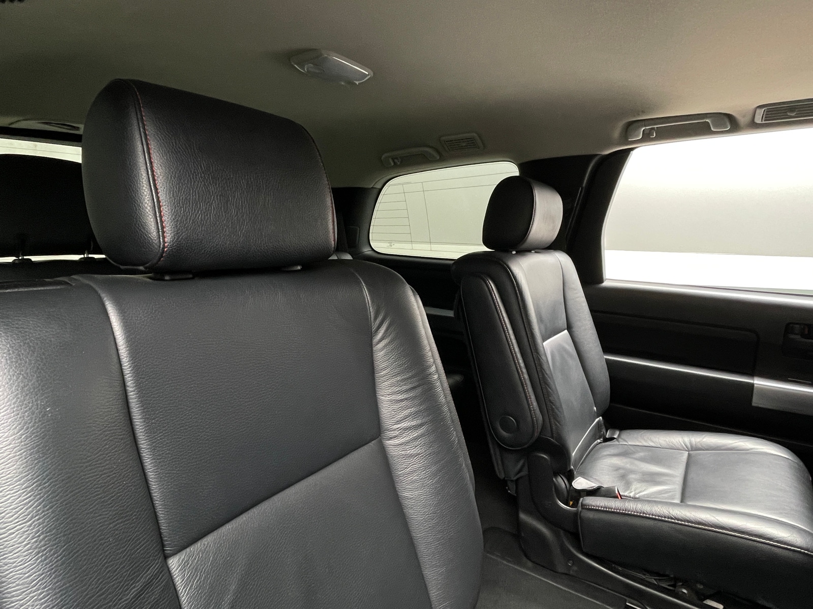 Thumbnail: 2020 Toyota Sequoia - 6