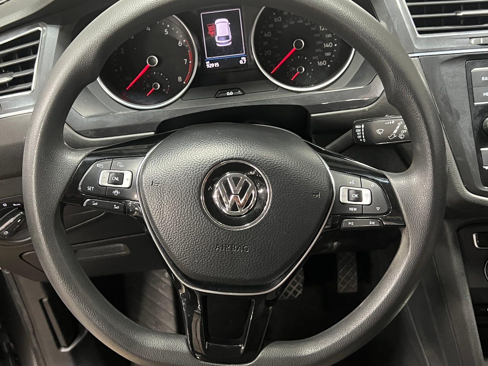 Thumbnail: 2021 Volkswagen Tiguan - 5