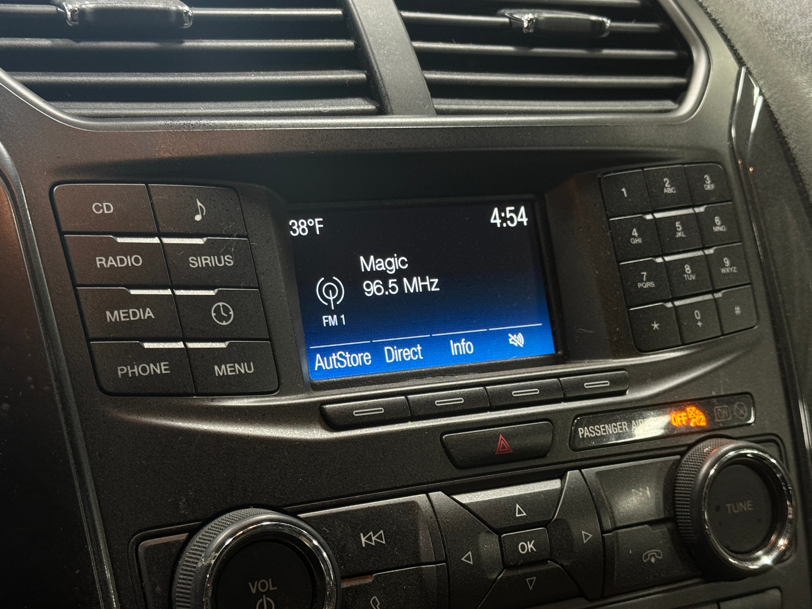 Thumbnail: 2017 Ford Explorer - 4