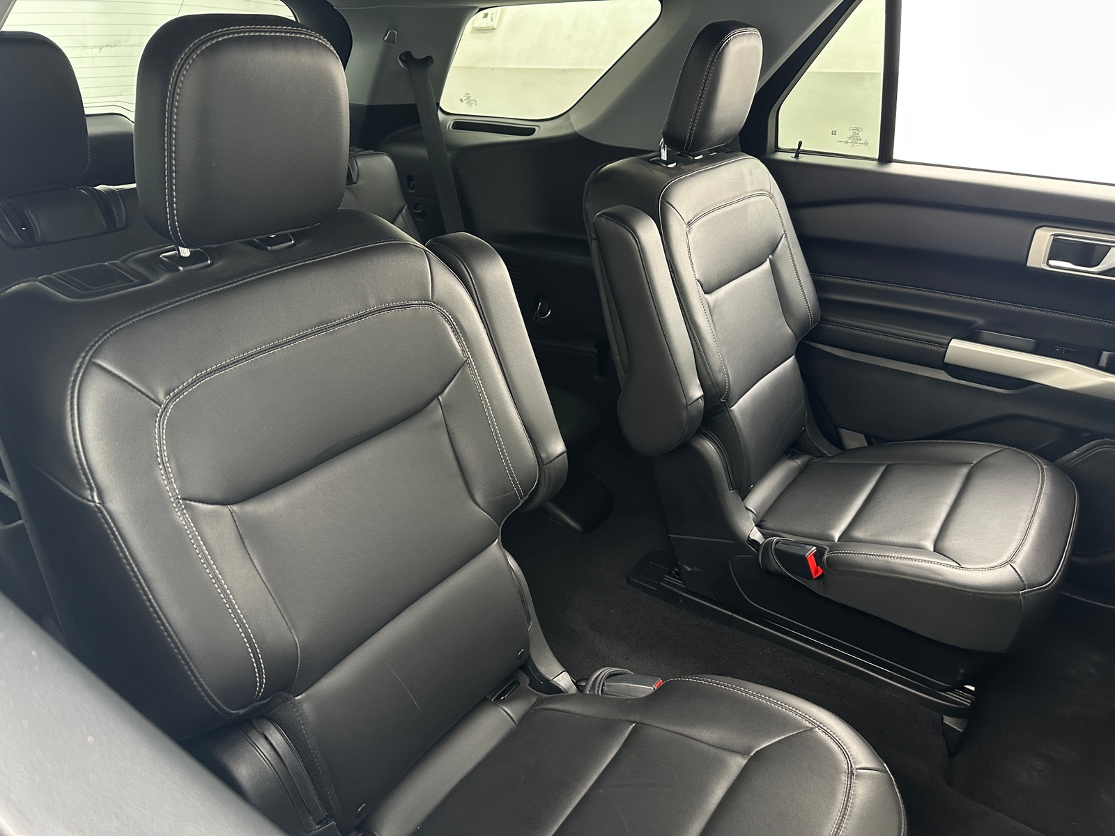 Thumbnail: 2022 Ford Explorer - 5