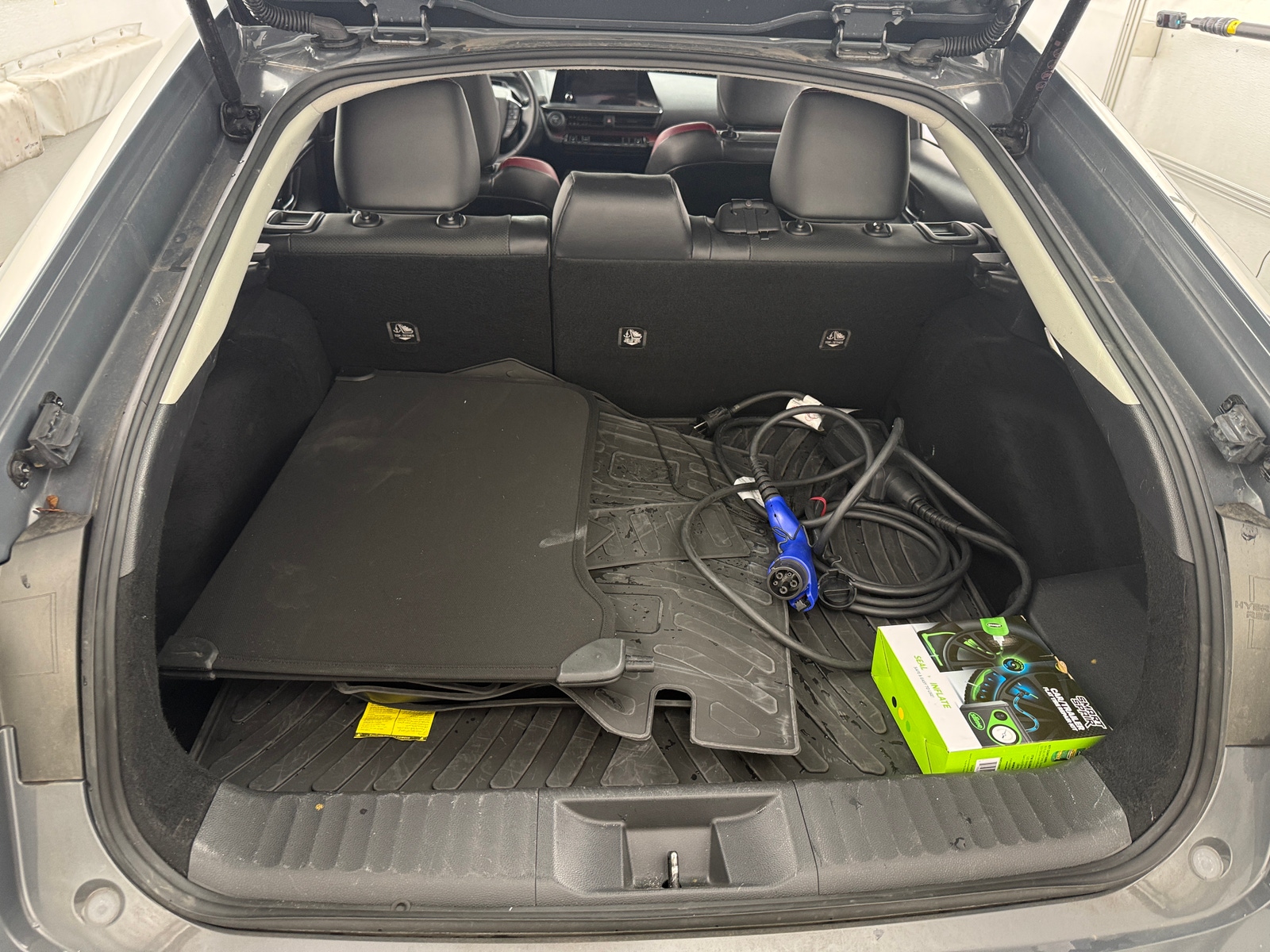 Thumbnail: 2023 Toyota Prius Prime - 6