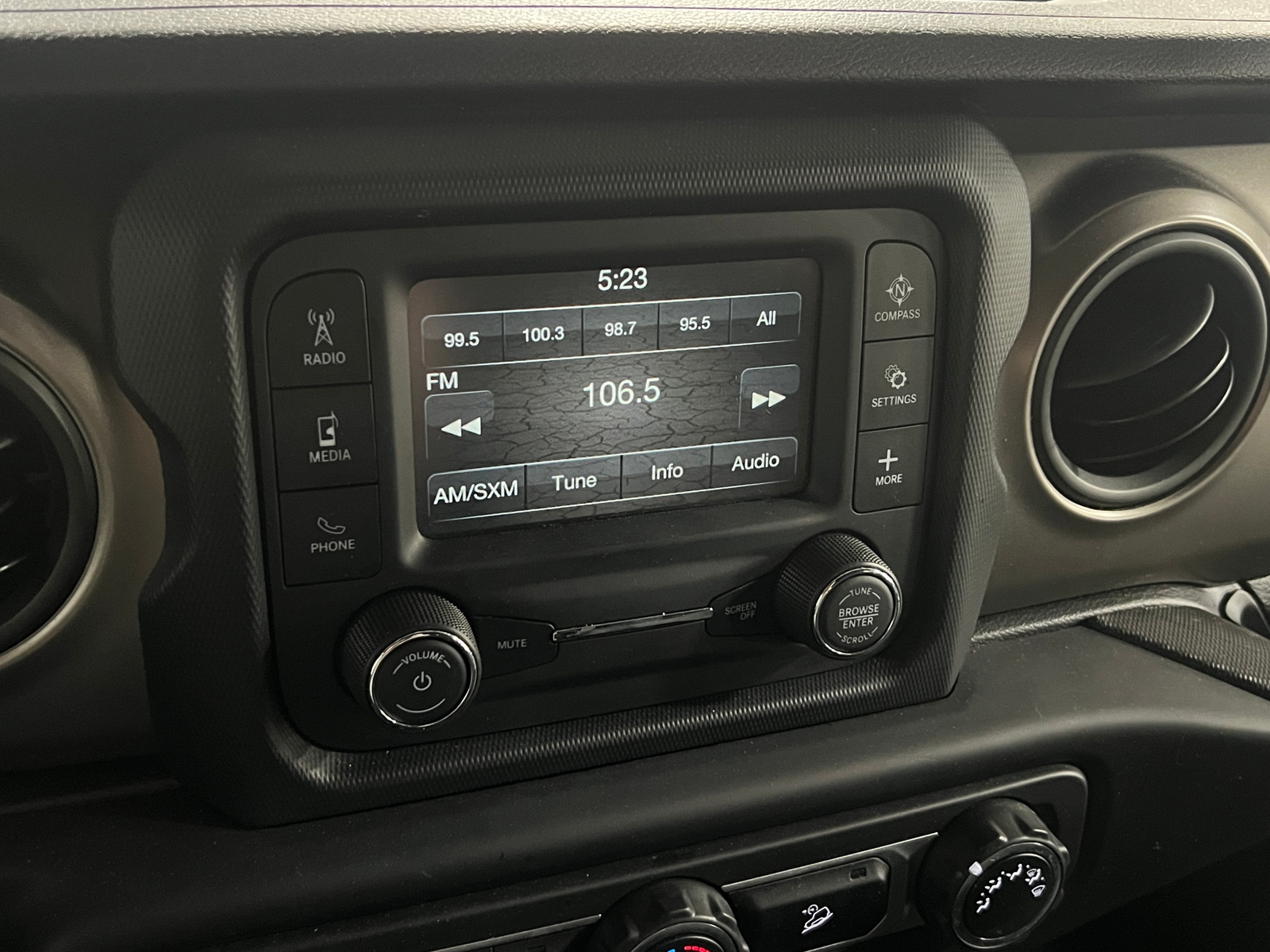 Thumbnail: 2018 Jeep Wrangler - 4