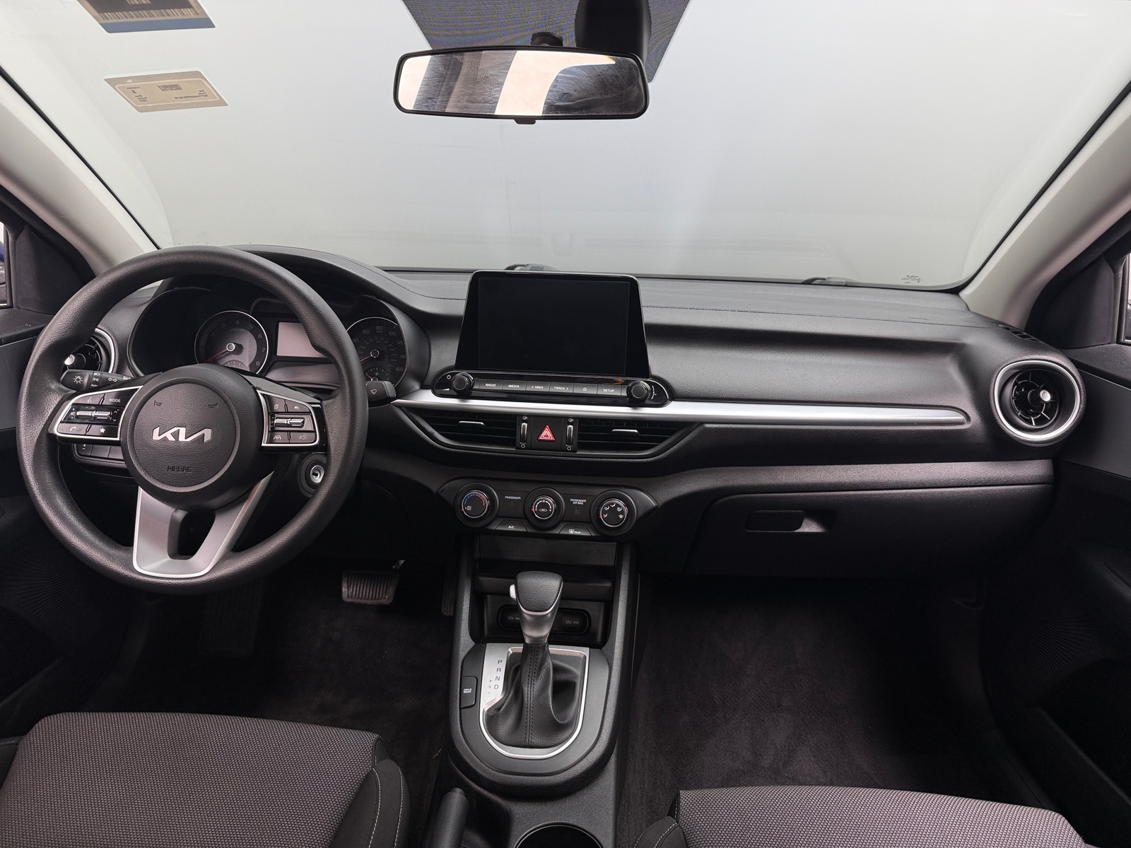 Thumbnail: 2023 Kia Forte - 3