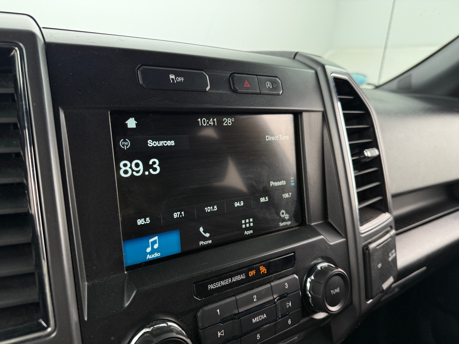 Thumbnail: 2018 Ford Econoline - 4