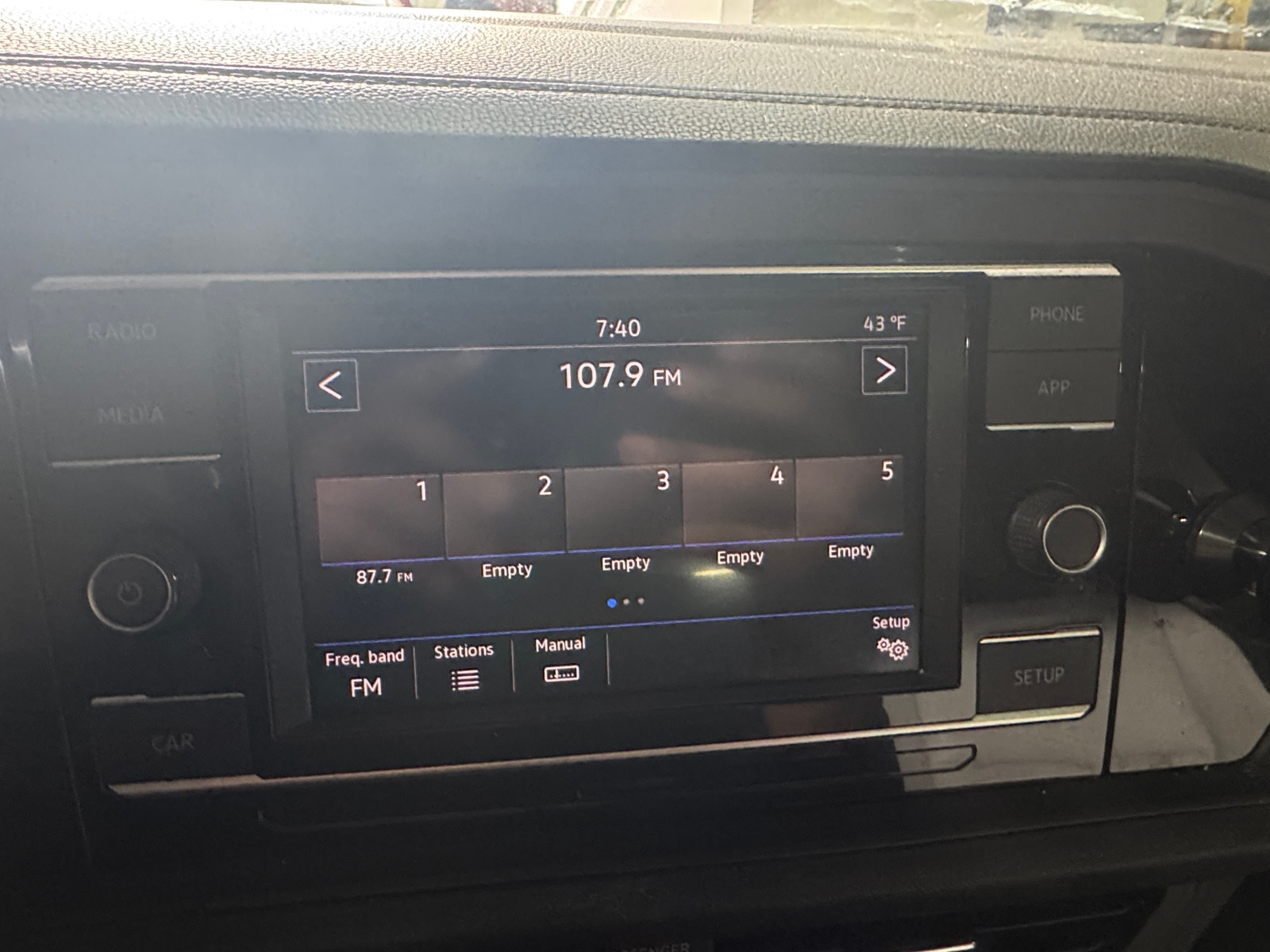 Thumbnail: 2019 Volkswagen Jetta - 4