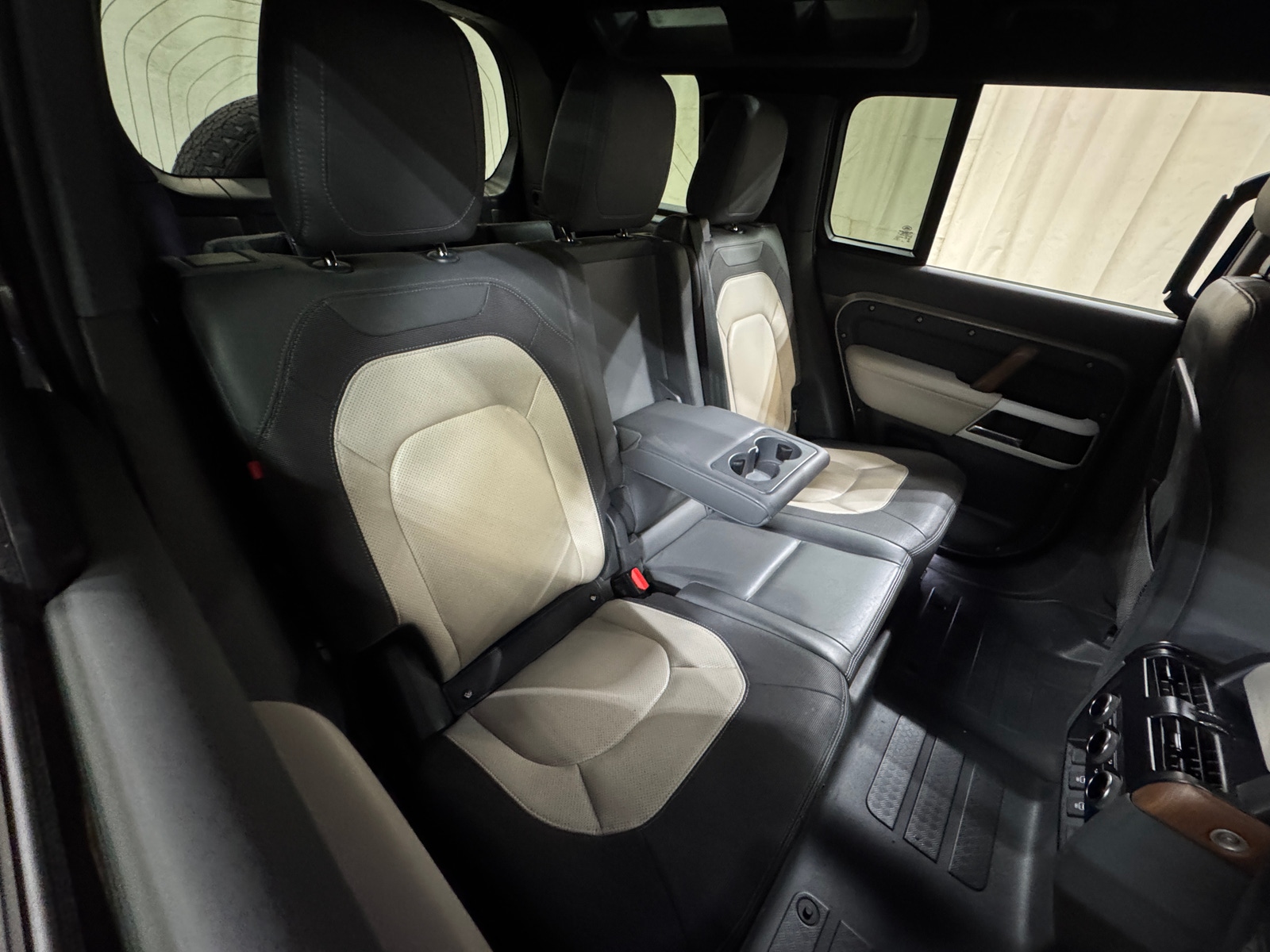 Thumbnail: 2023 Land Rover Defender - 5