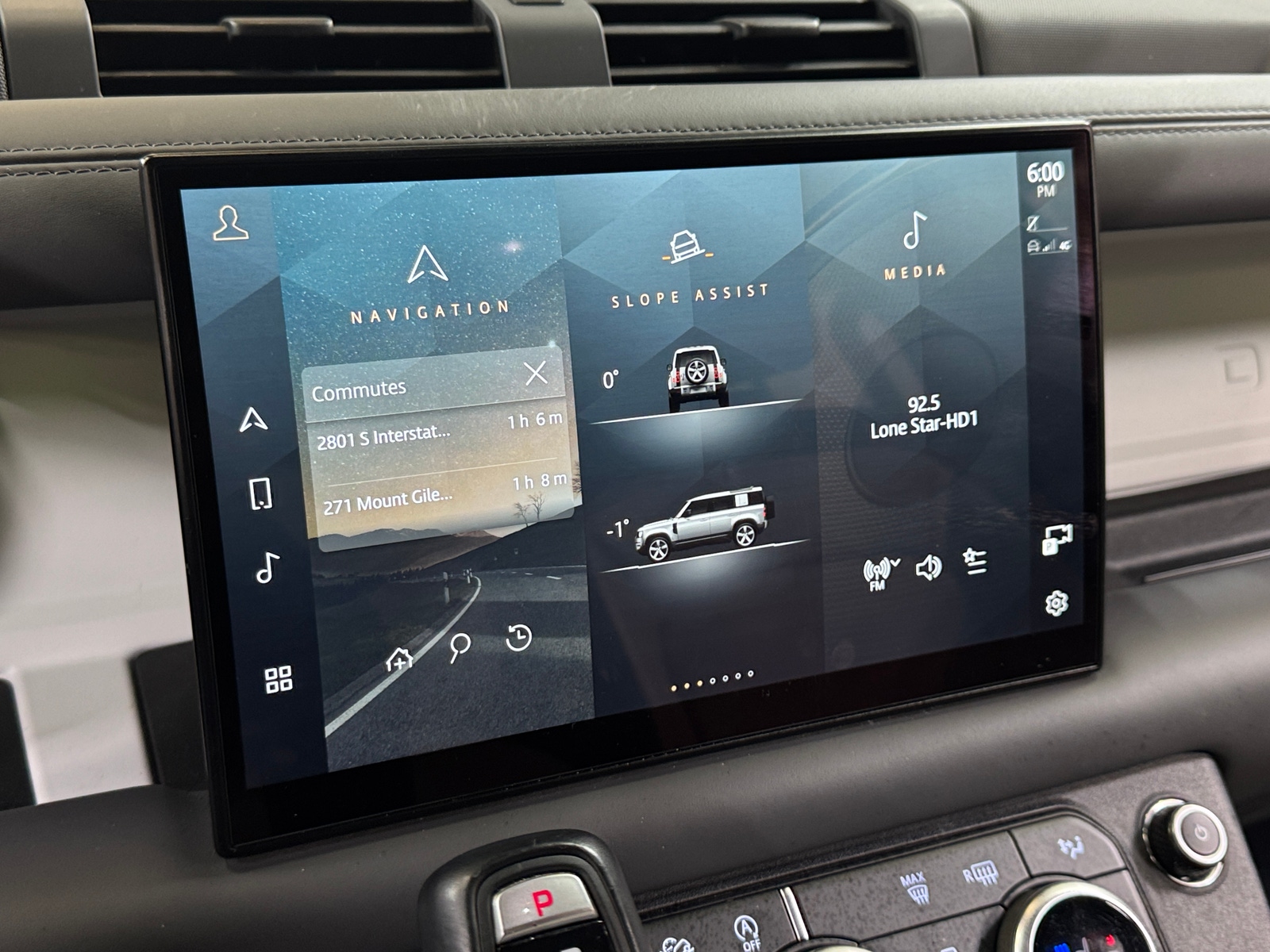 Thumbnail: 2023 Land Rover Defender - 3