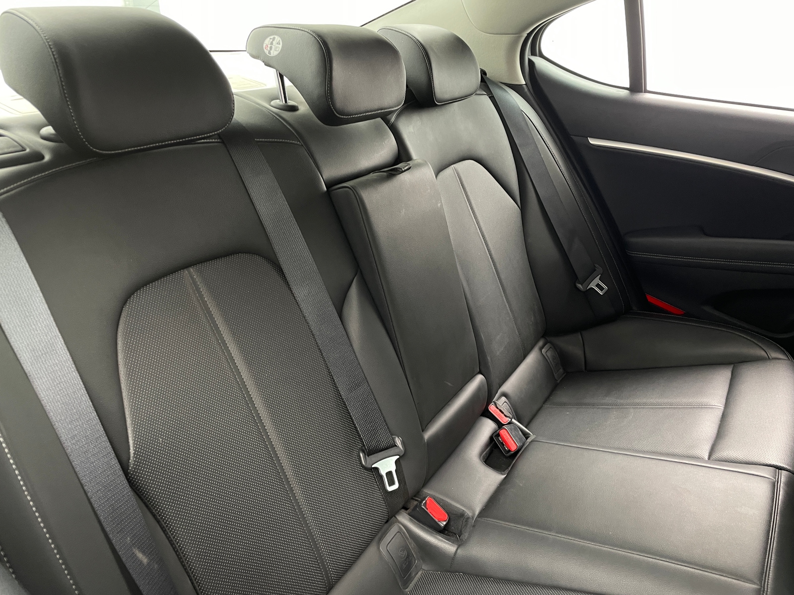 Thumbnail: 2020 Genesis G70 - 5