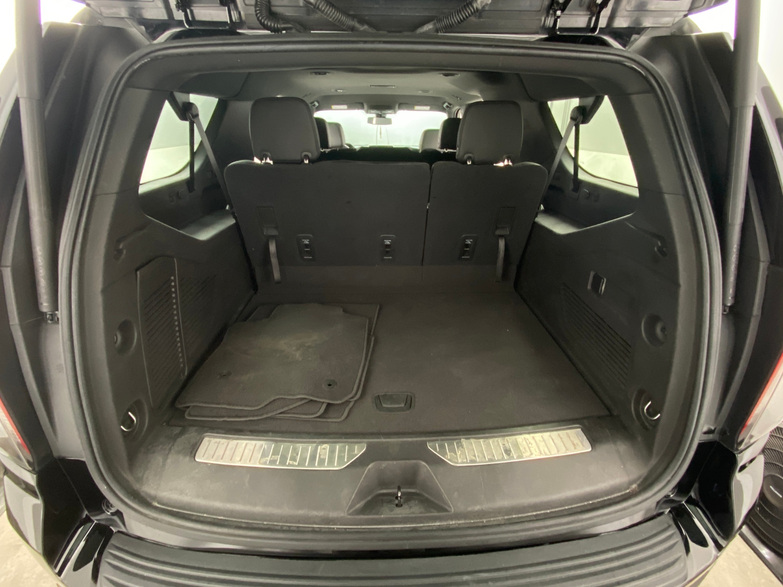 Thumbnail: 2021 Chevrolet Suburban - 6