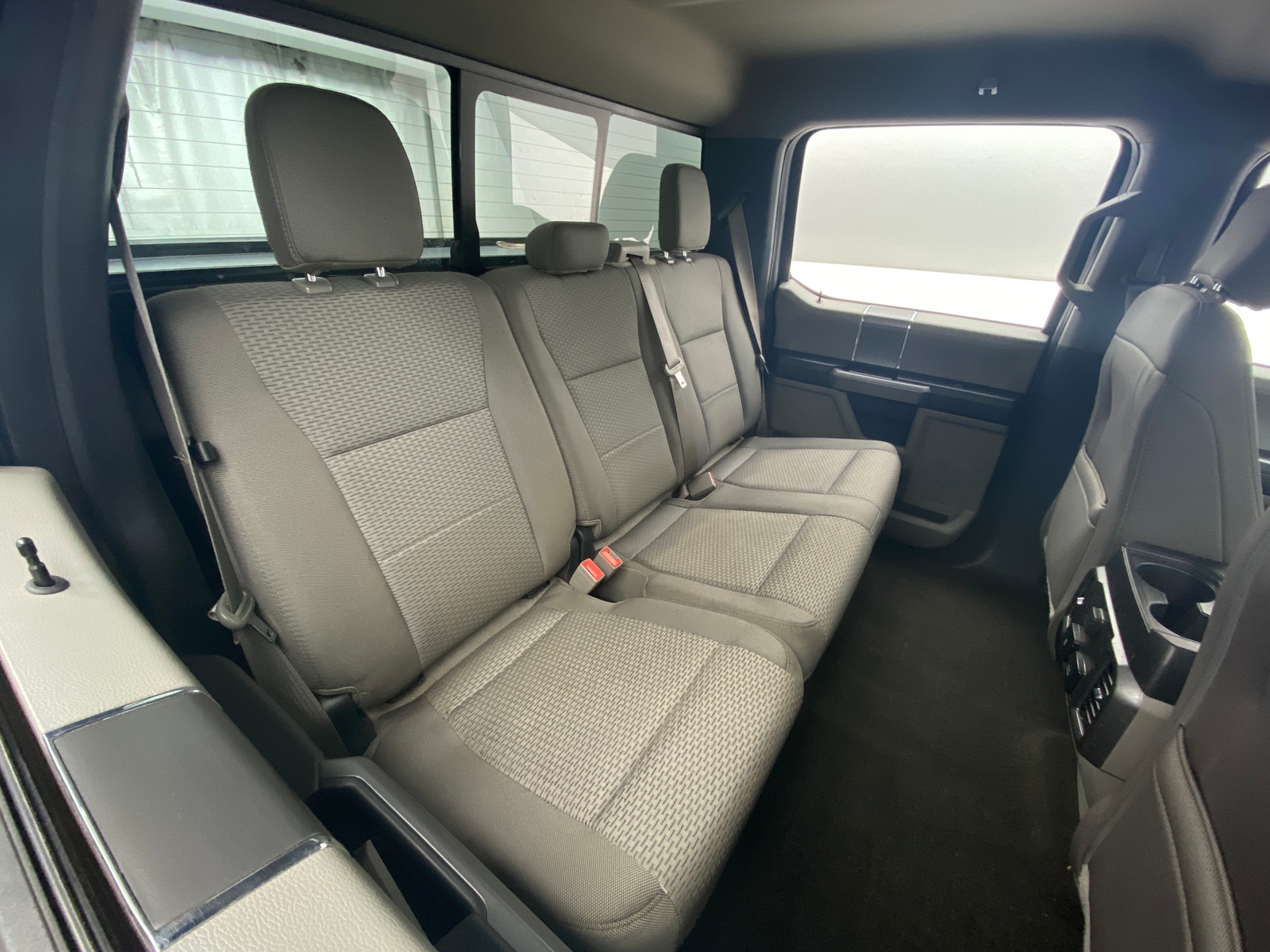 Thumbnail: 2020 Ford Econoline - 6