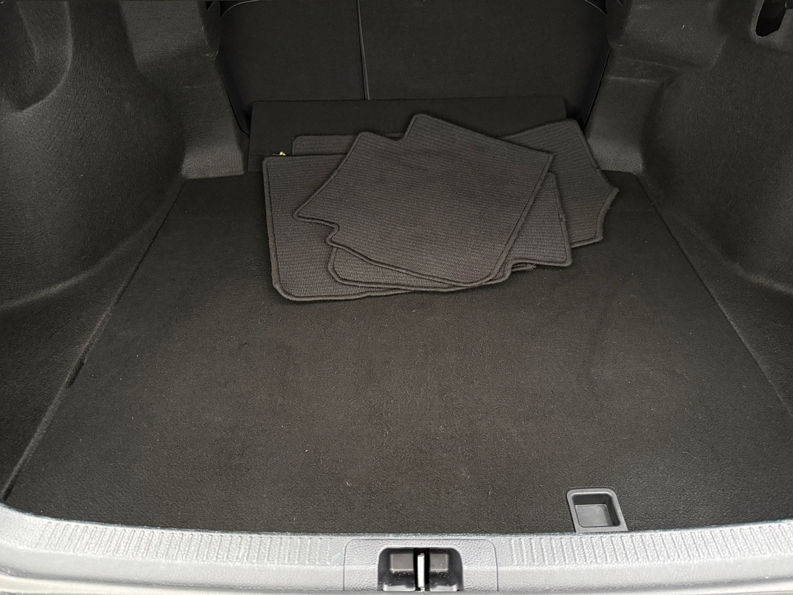 Thumbnail: 2023 Toyota Camry - 7