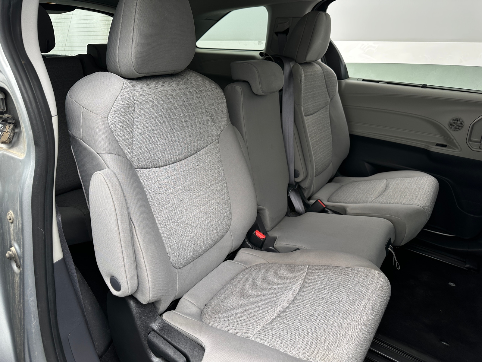 Thumbnail: 2022 Toyota Sienna - 6