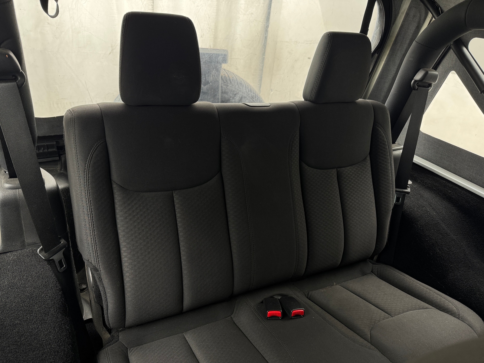 Thumbnail: 2015 Jeep Wrangler - 6