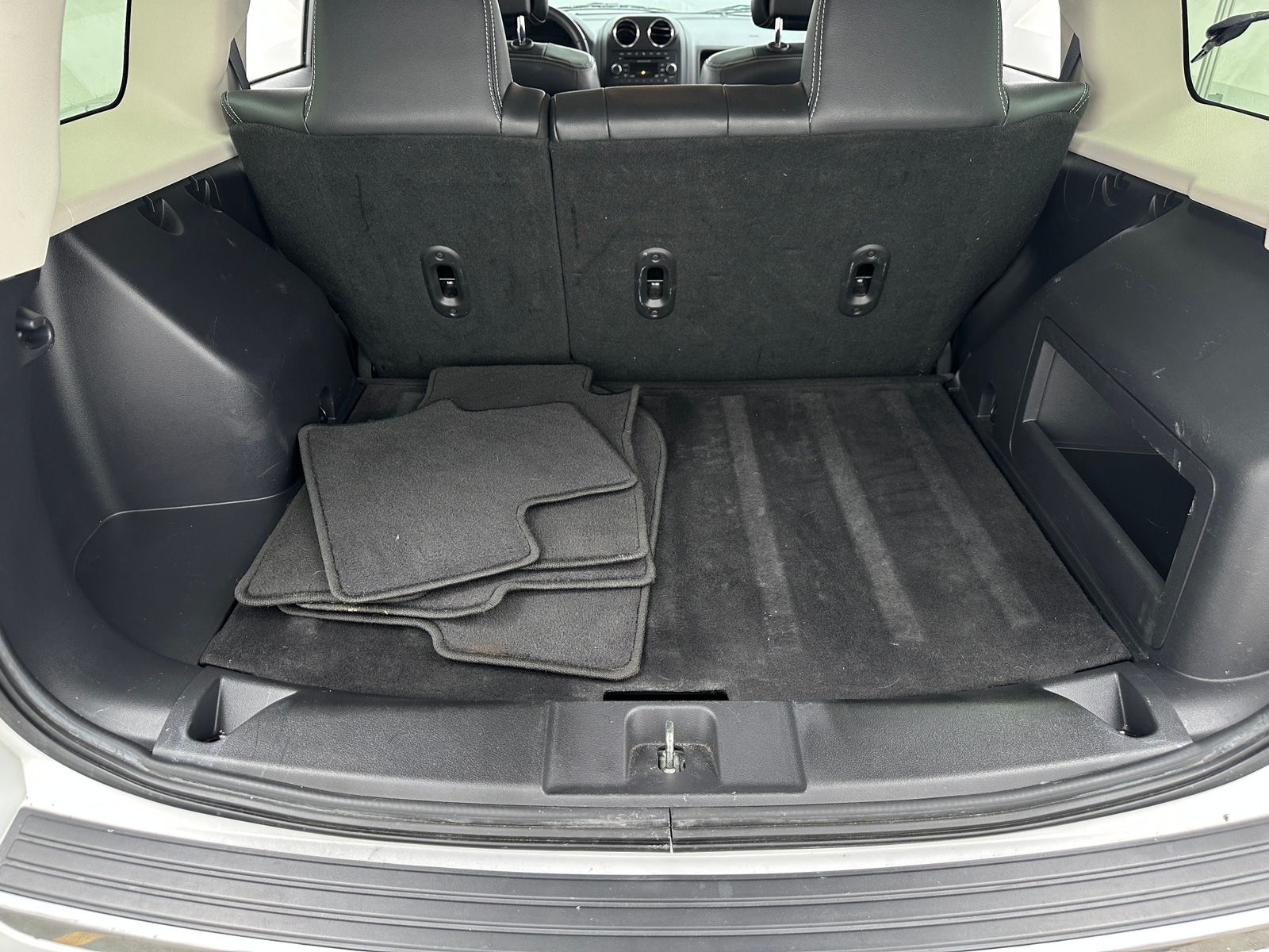 Thumbnail: 2016 Jeep Patriot - 6