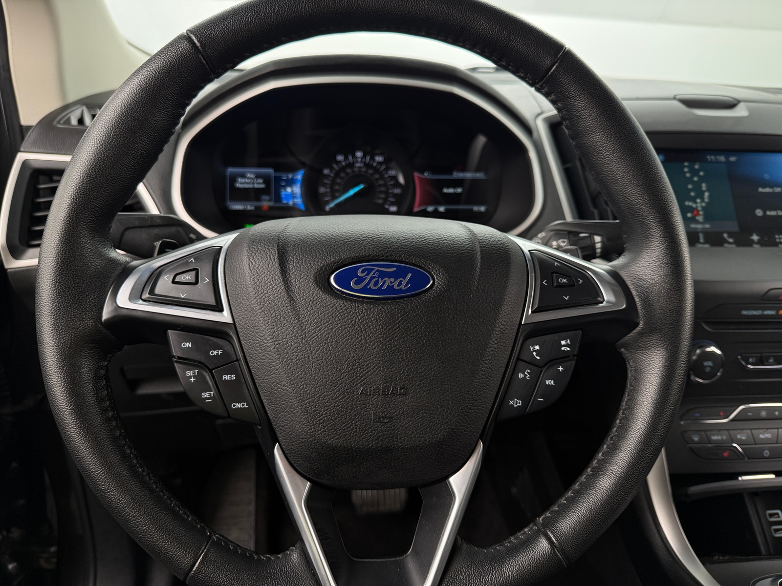 Thumbnail: 2016 Ford Edge - 4