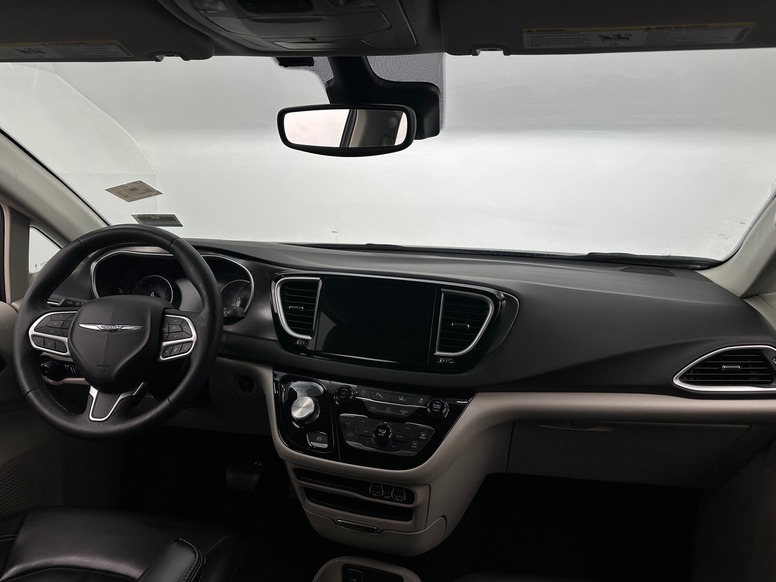 Thumbnail: 2023 Chrysler Pacifica - 2