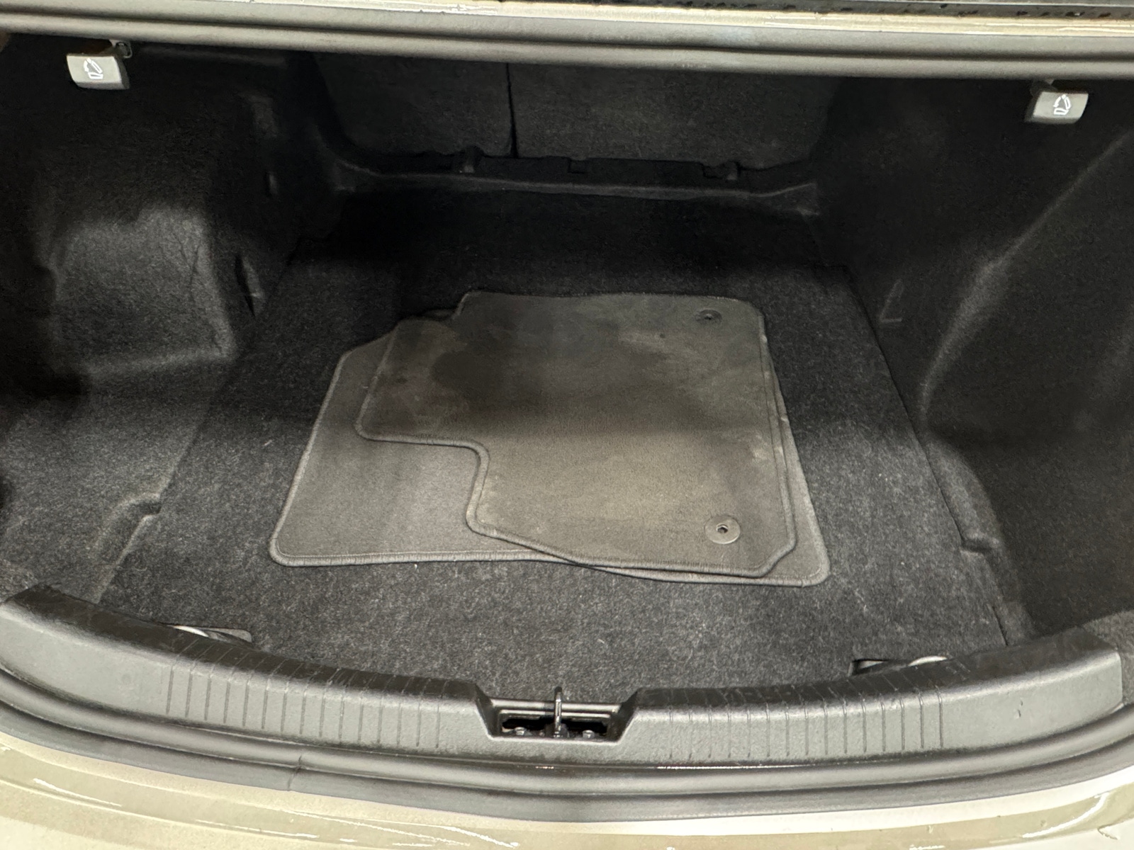 Thumbnail: 2024 Chevrolet Malibu - 7