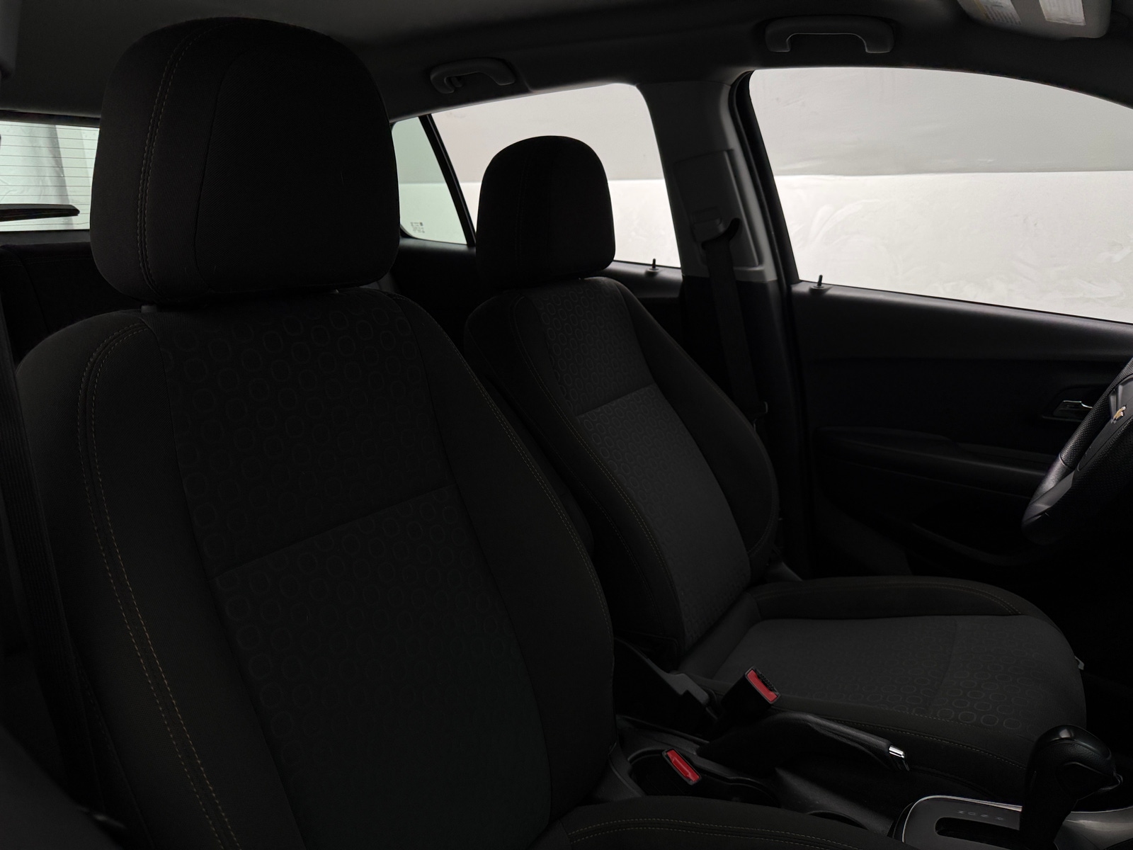 Thumbnail: 2021 Chevrolet Trax - 2