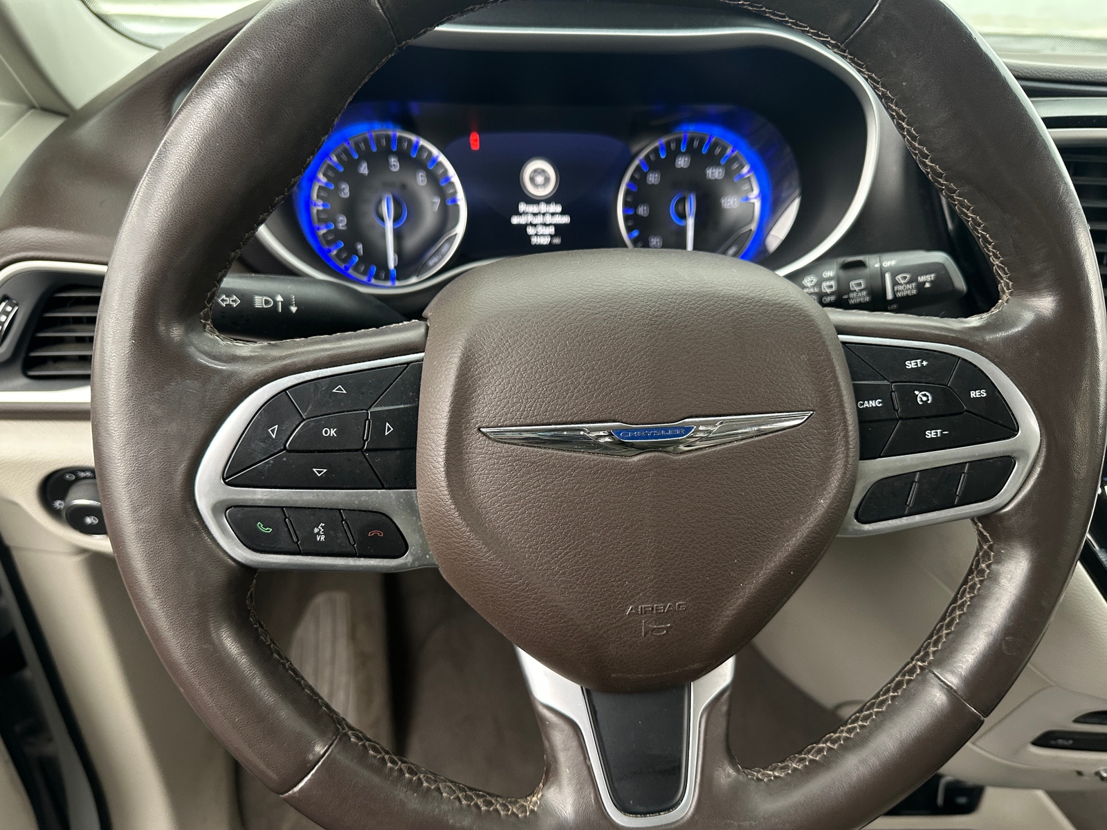 Thumbnail: 2020 Chrysler Pacifica - 4