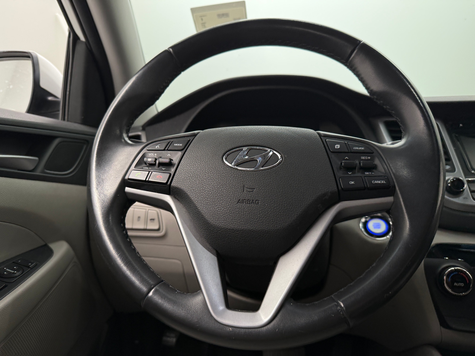 Thumbnail: 2017 Hyundai Tucson - 5