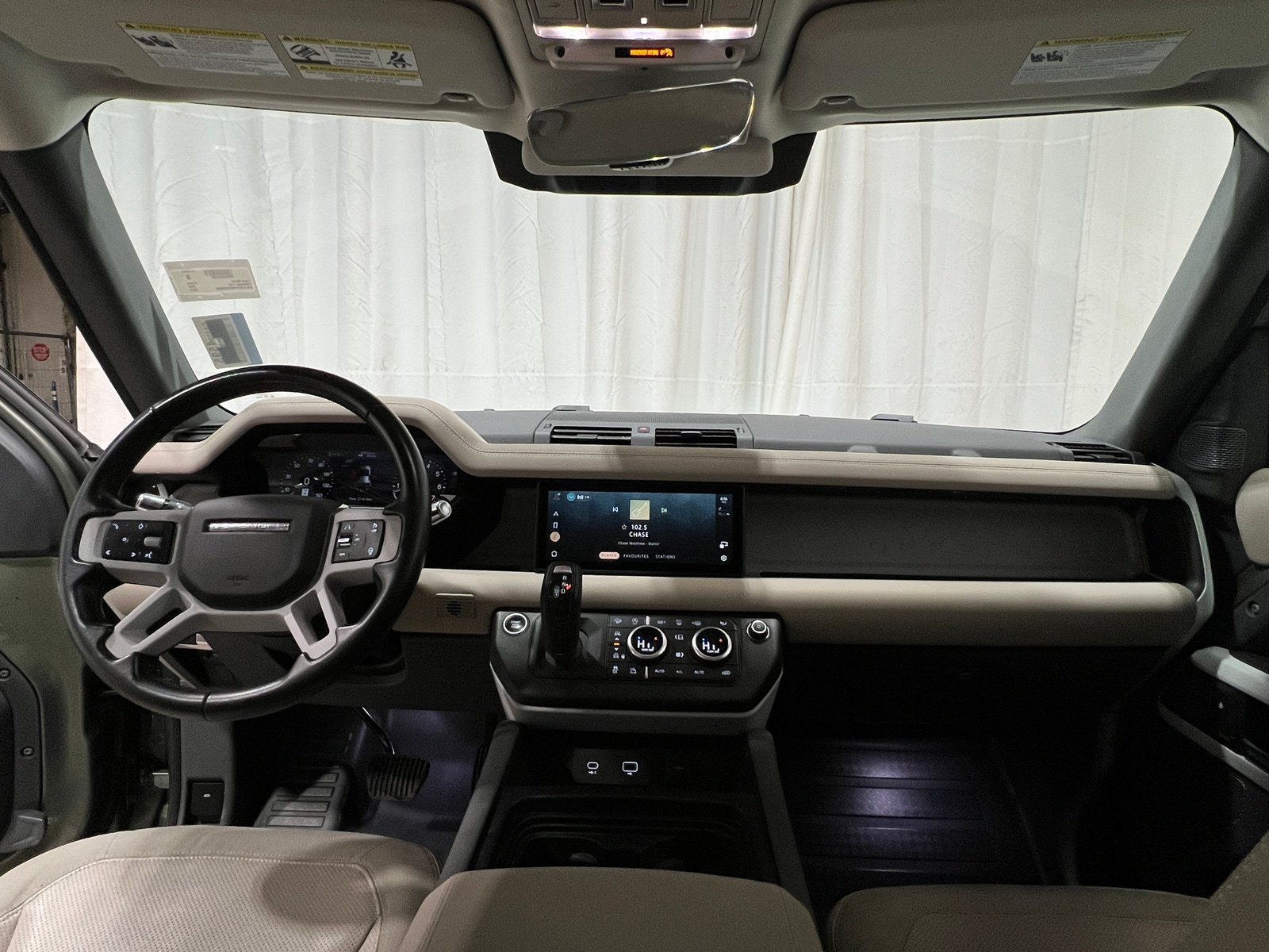 Thumbnail: 2021 Land Rover Defender - 2