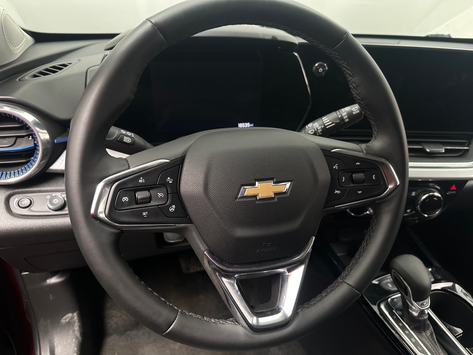 Thumbnail: 2025 Chevrolet Trax - 5