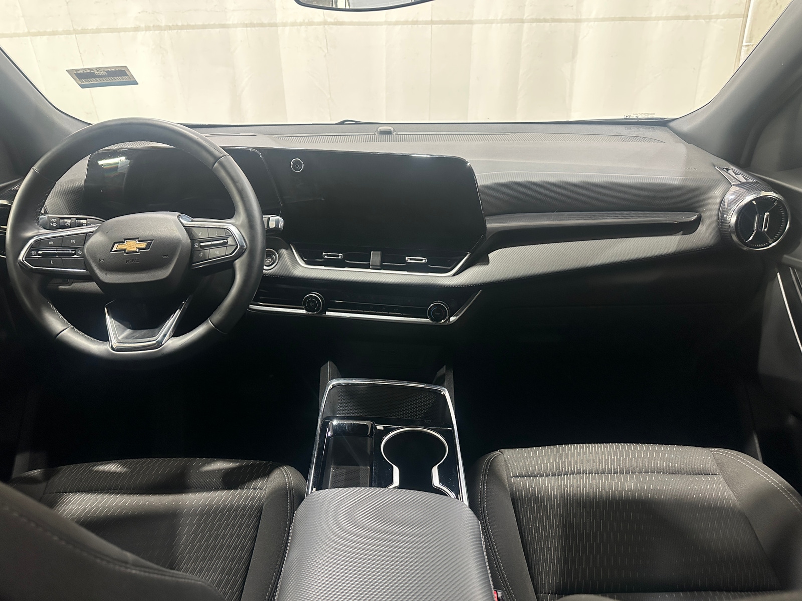 Thumbnail: 2025 Chevrolet Equinox - 3