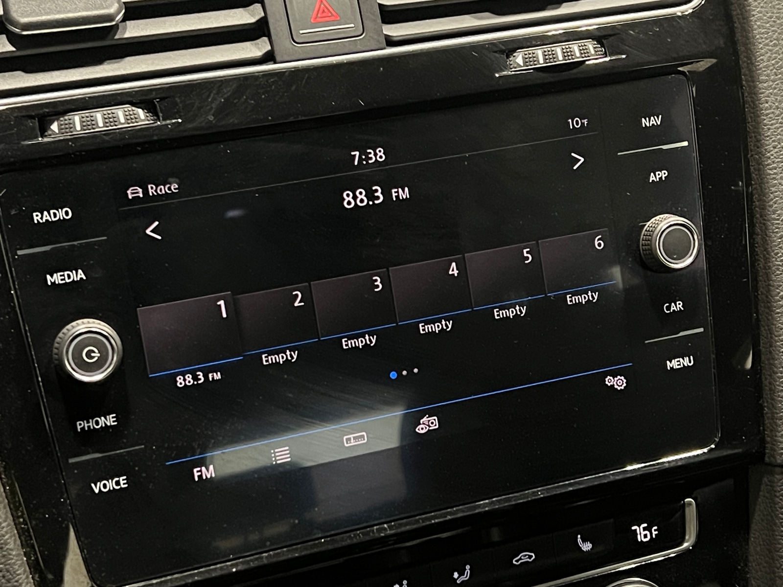 Thumbnail: 2018 Volkswagen Golf - 3