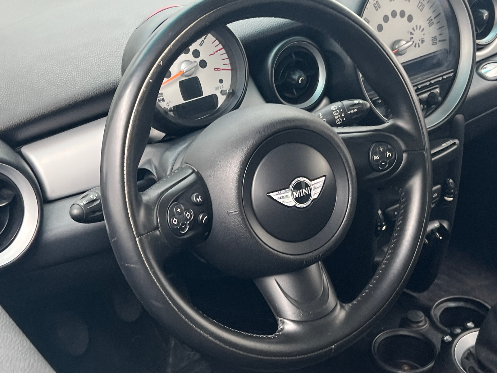 Thumbnail: 2012 MINI Cooper Hardtop - 4