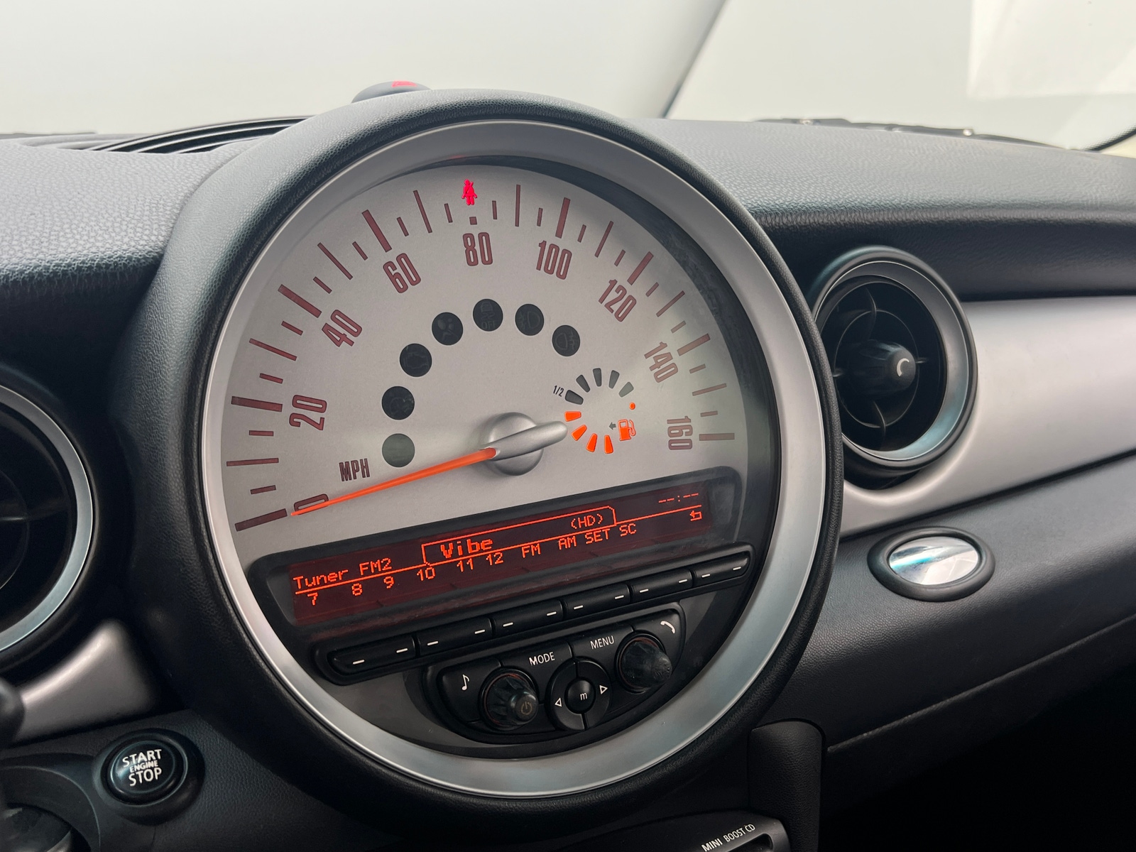 Thumbnail: 2012 MINI Cooper Hardtop - 3