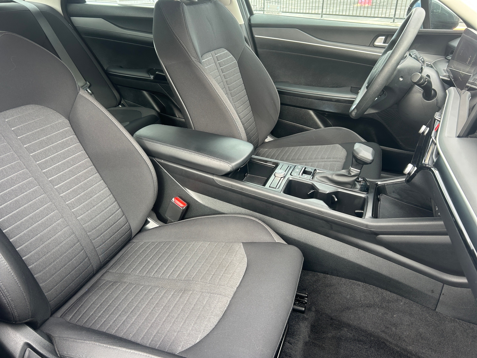 Thumbnail: 2025 Kia K5 - 2