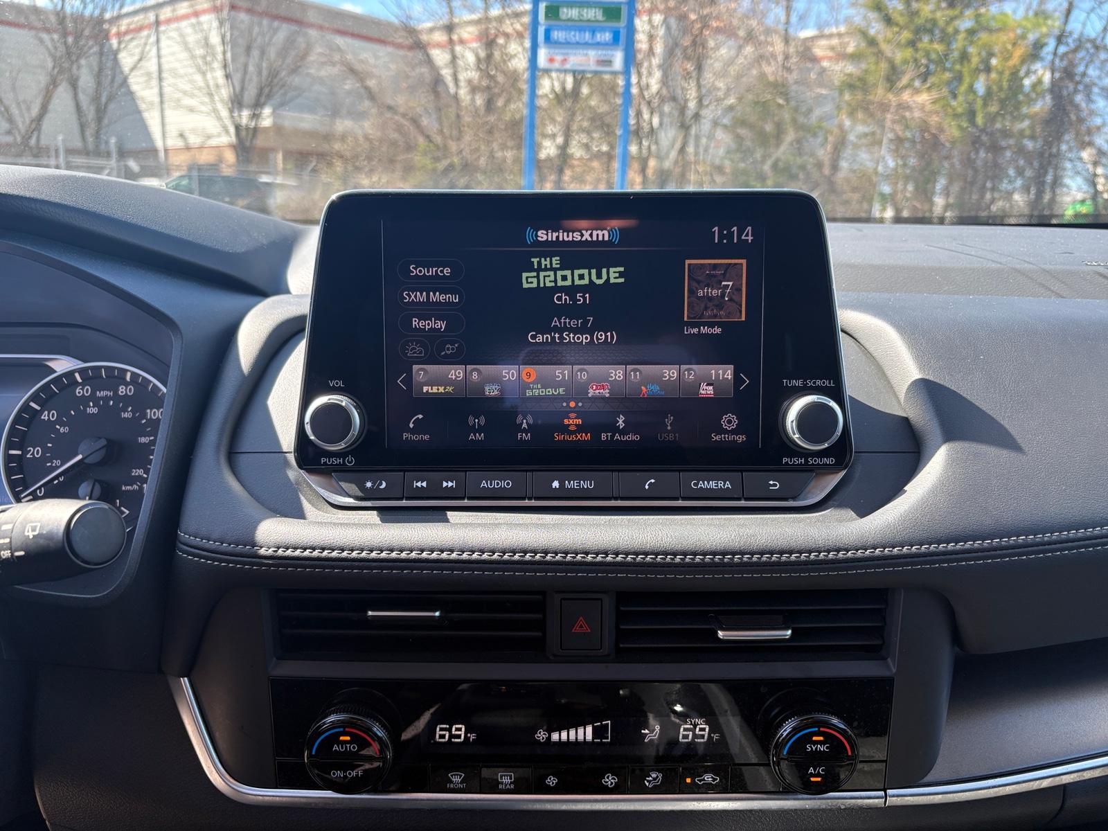 Thumbnail: 2025 Nissan Rogue - 4