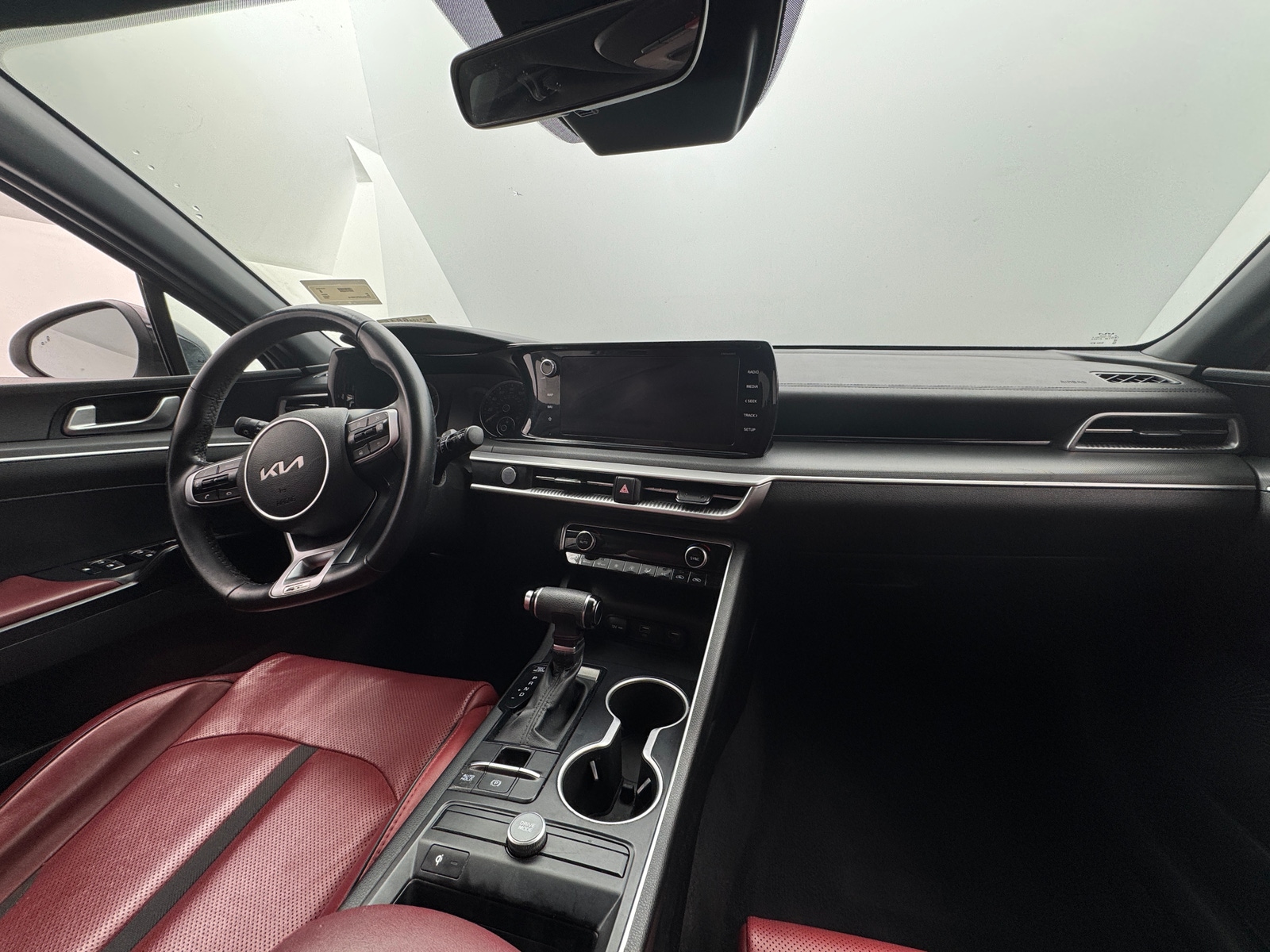 Thumbnail: 2023 Kia K5 - 3