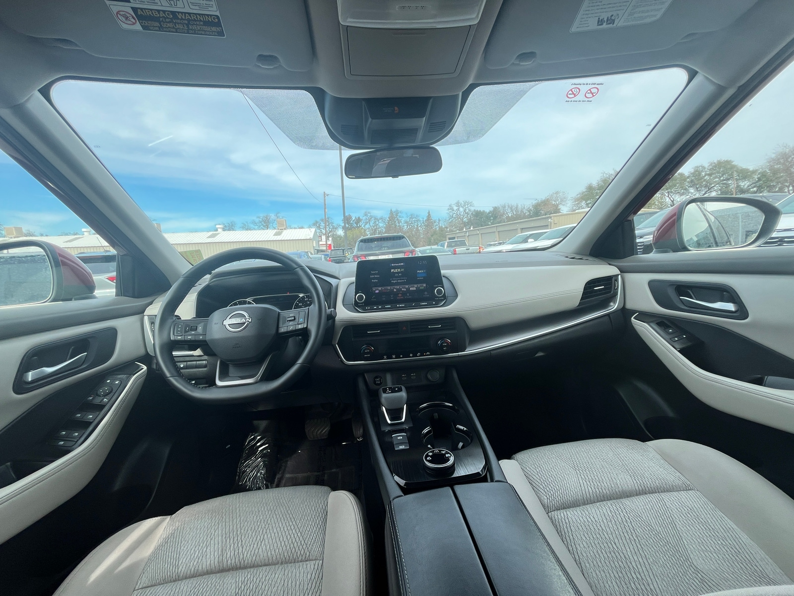 Thumbnail: 2025 Nissan Rogue - 3