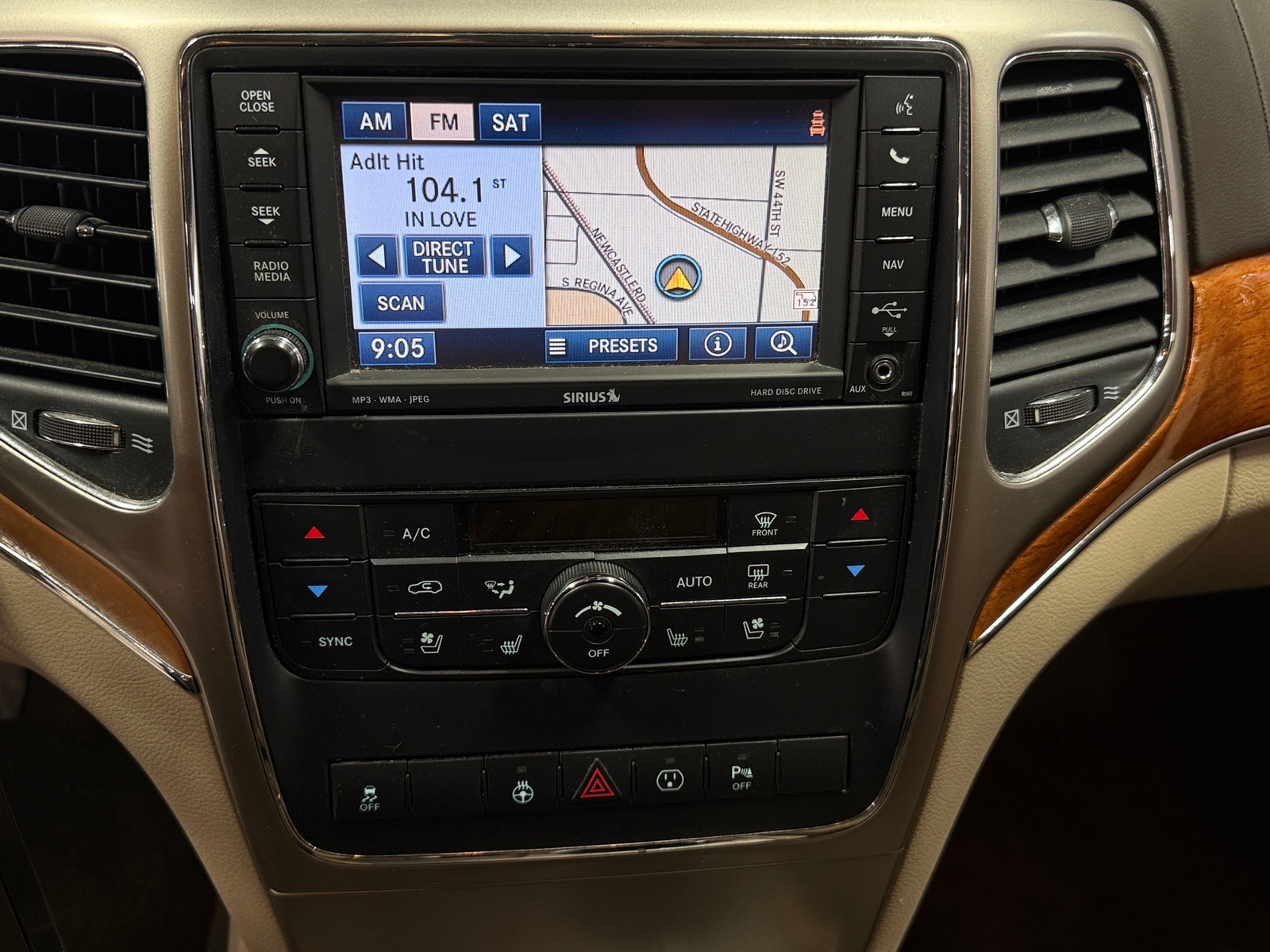 Thumbnail: 2013 Jeep Grand Cherokee - 3