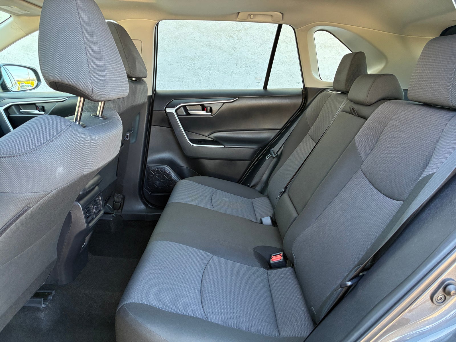 Thumbnail: 2025 Toyota RAV4 - 6