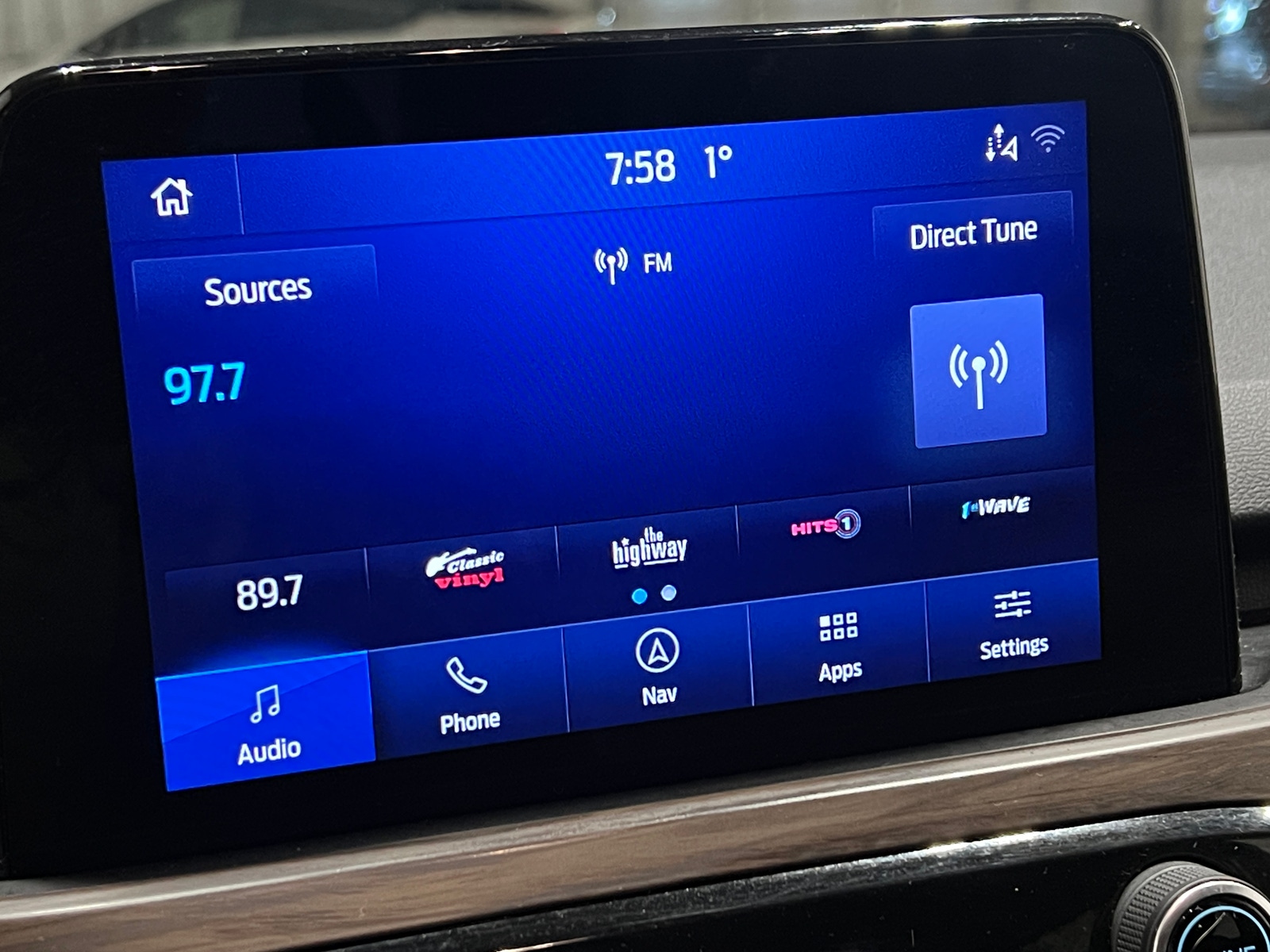 Thumbnail: 2020 Ford Escape - 3