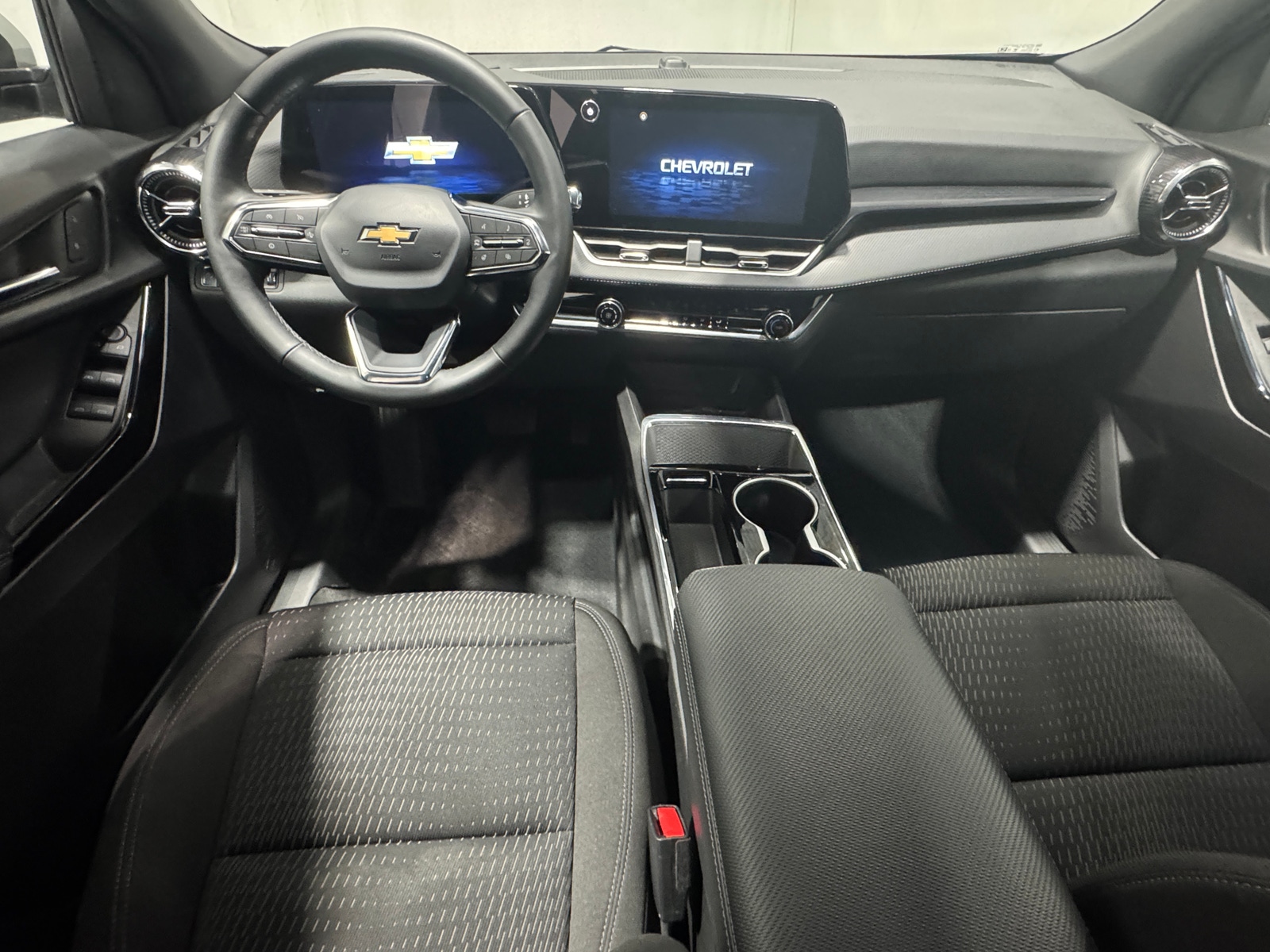 Thumbnail: 2025 Chevrolet Equinox - 3