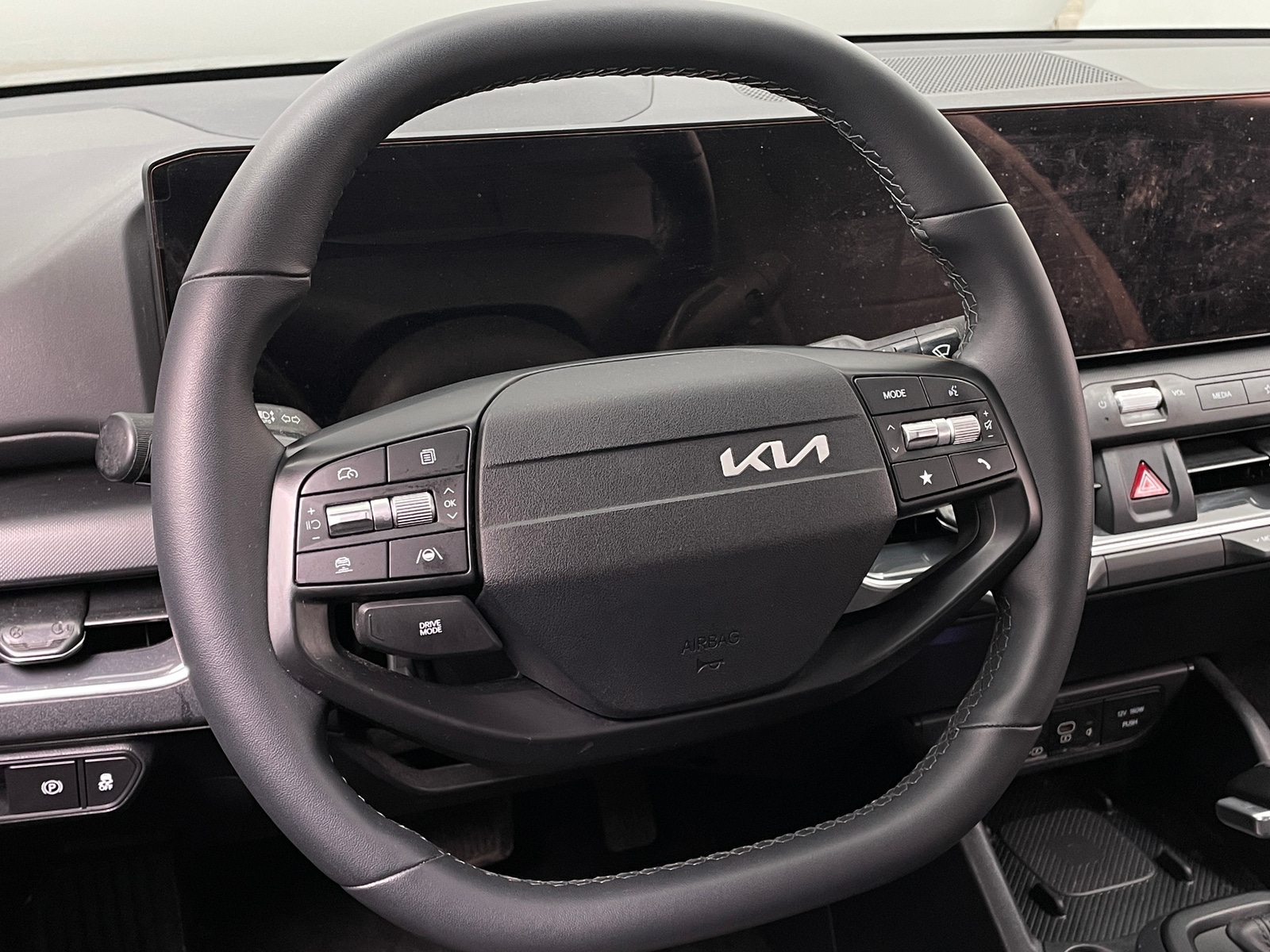 Thumbnail: 2025 Kia K4 - 5